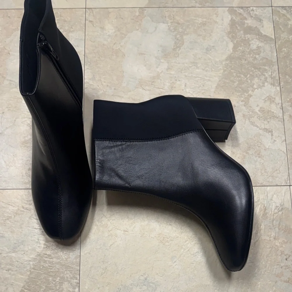 Clarks NEW 9.5 Chantelle Stone Womens Black Leather Ankle & Booties Boots shoes - Picture 2 of 12